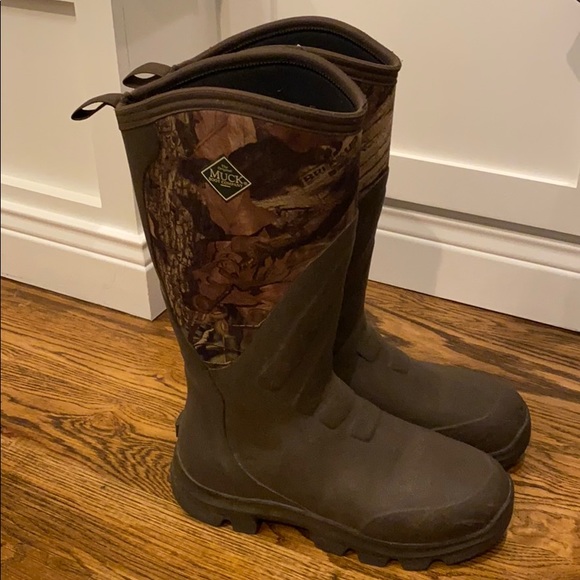 camo muck boots